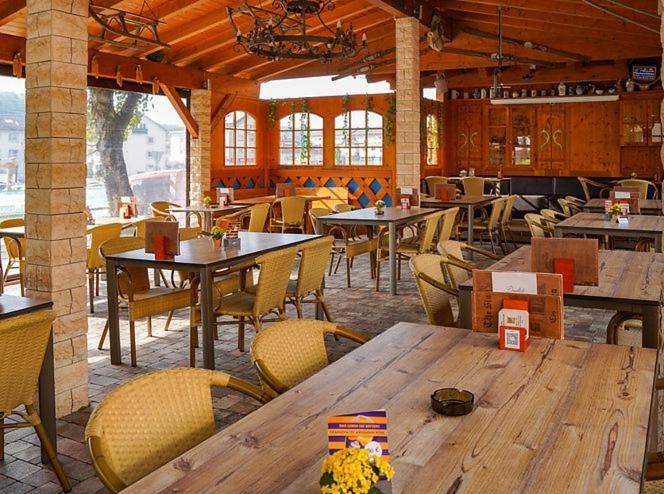 Отель Brauerei Walter Вальдсхут-Тинген Экстерьер фото